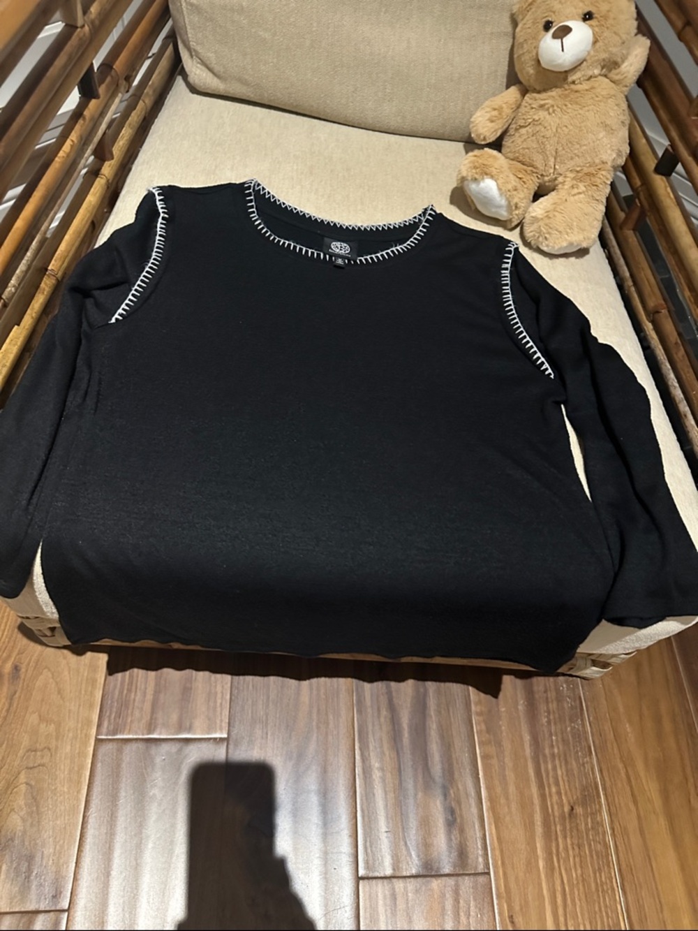 bobeau Black Long-Sleeve Top with White Contrast Stitching